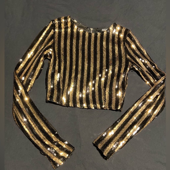 Gold & black sequin crop top - Picture 3 of 6